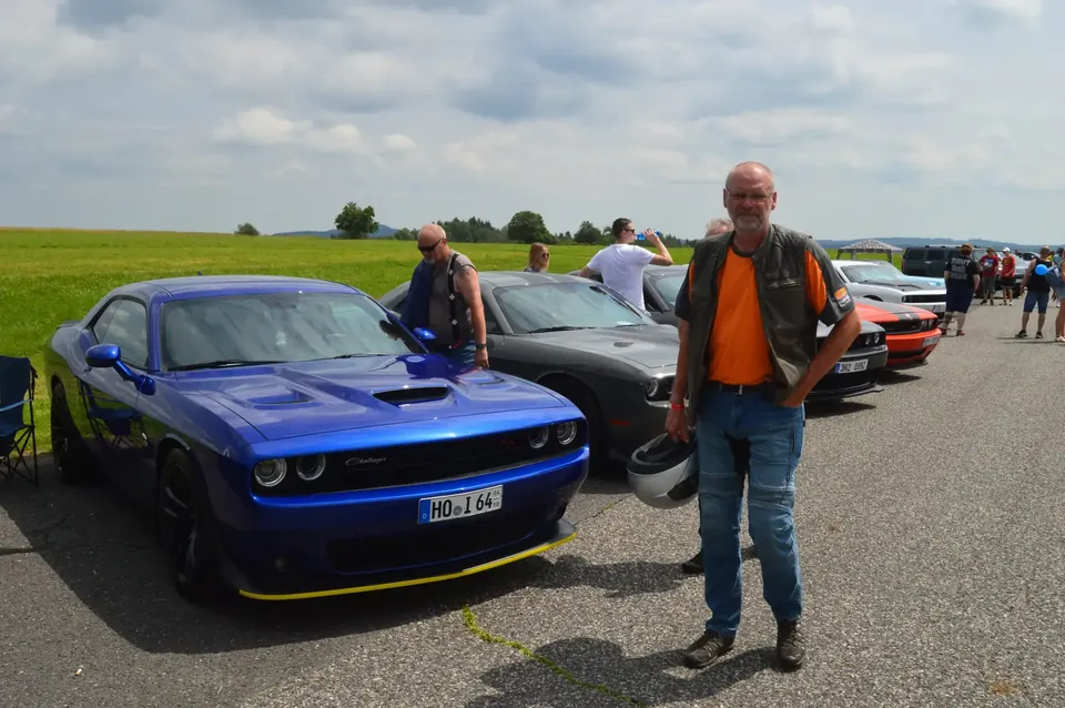 US Cars Fest Krásno 2024 – Dodge Challenger R/T modrý