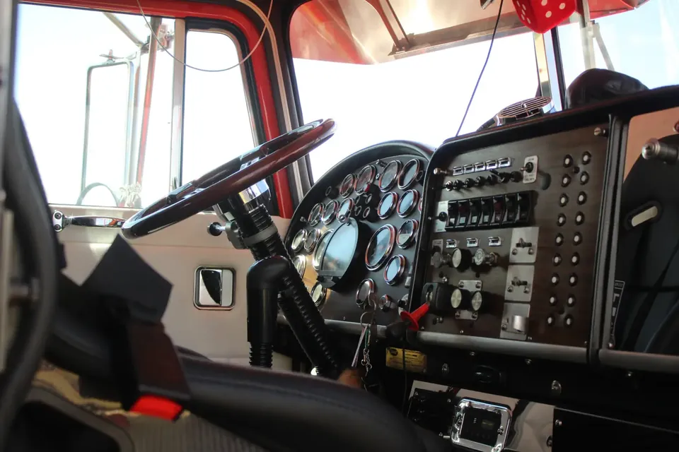 US Cars Fest Krásno 2025 – Peterbilt, kabina a palubní deska